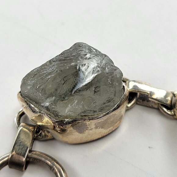 Green Amethyst Tone Gemstone Fashion Bracelet - Picture 4 of 11